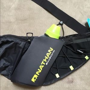 NWT Waist bag with bottle